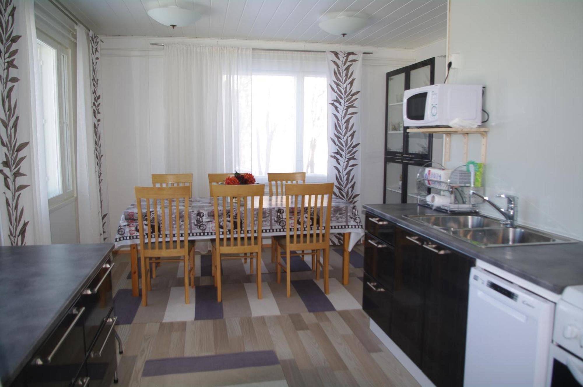 Aneen Loma Vacation And Cottages بوسيو الغرفة الصورة