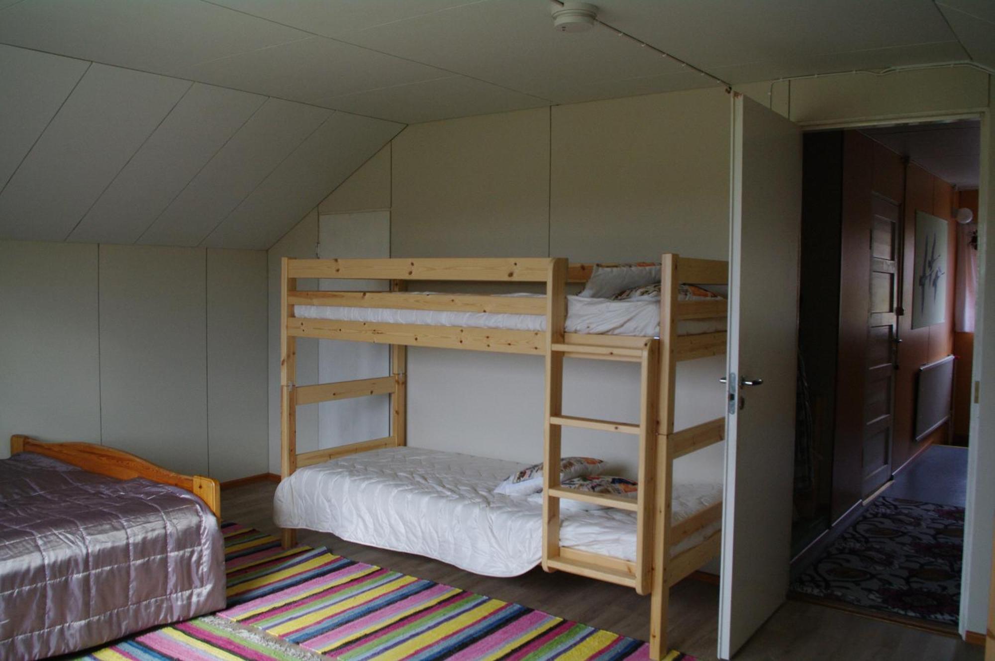 Aneen Loma Vacation And Cottages بوسيو الغرفة الصورة