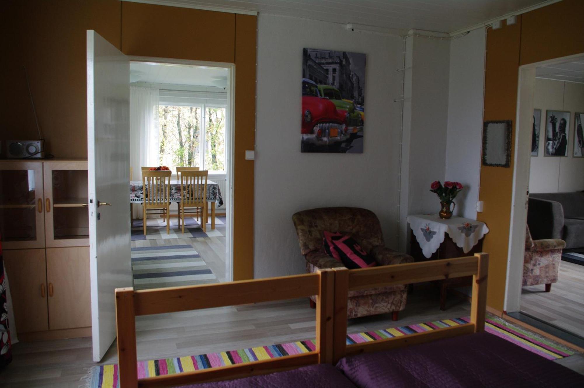 Aneen Loma Vacation And Cottages بوسيو الغرفة الصورة